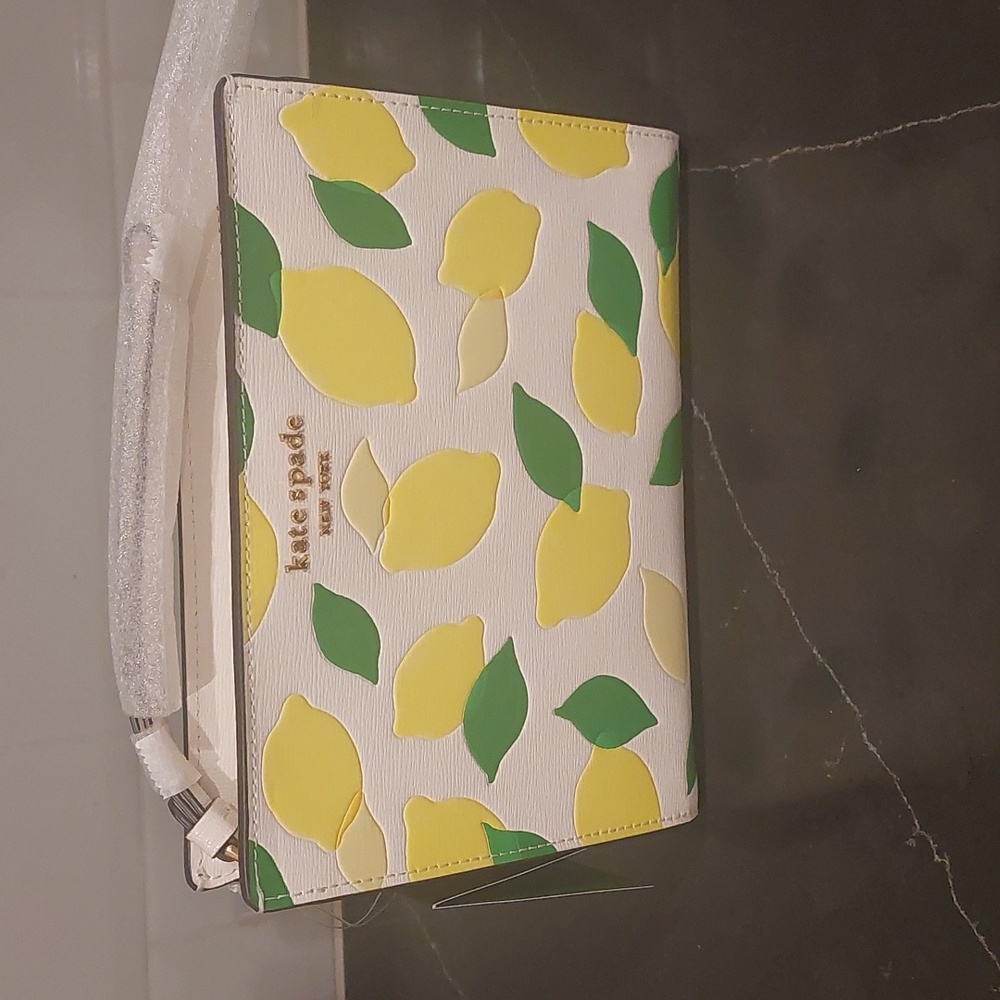 NWOT Lemons Kate Spade Wristlet, Cosmetc Bag